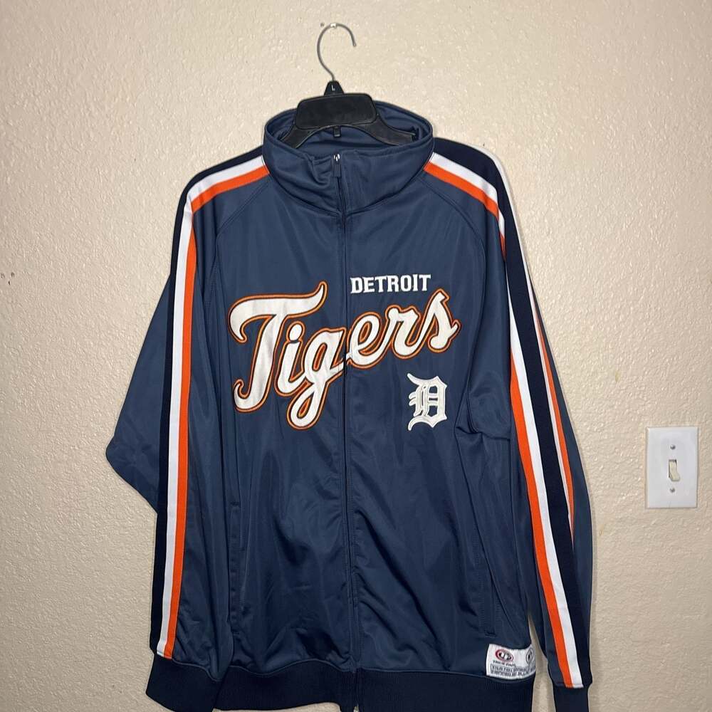 Detroit Tigers Embroidered True Fans MLB Zip Jacket. Size Large